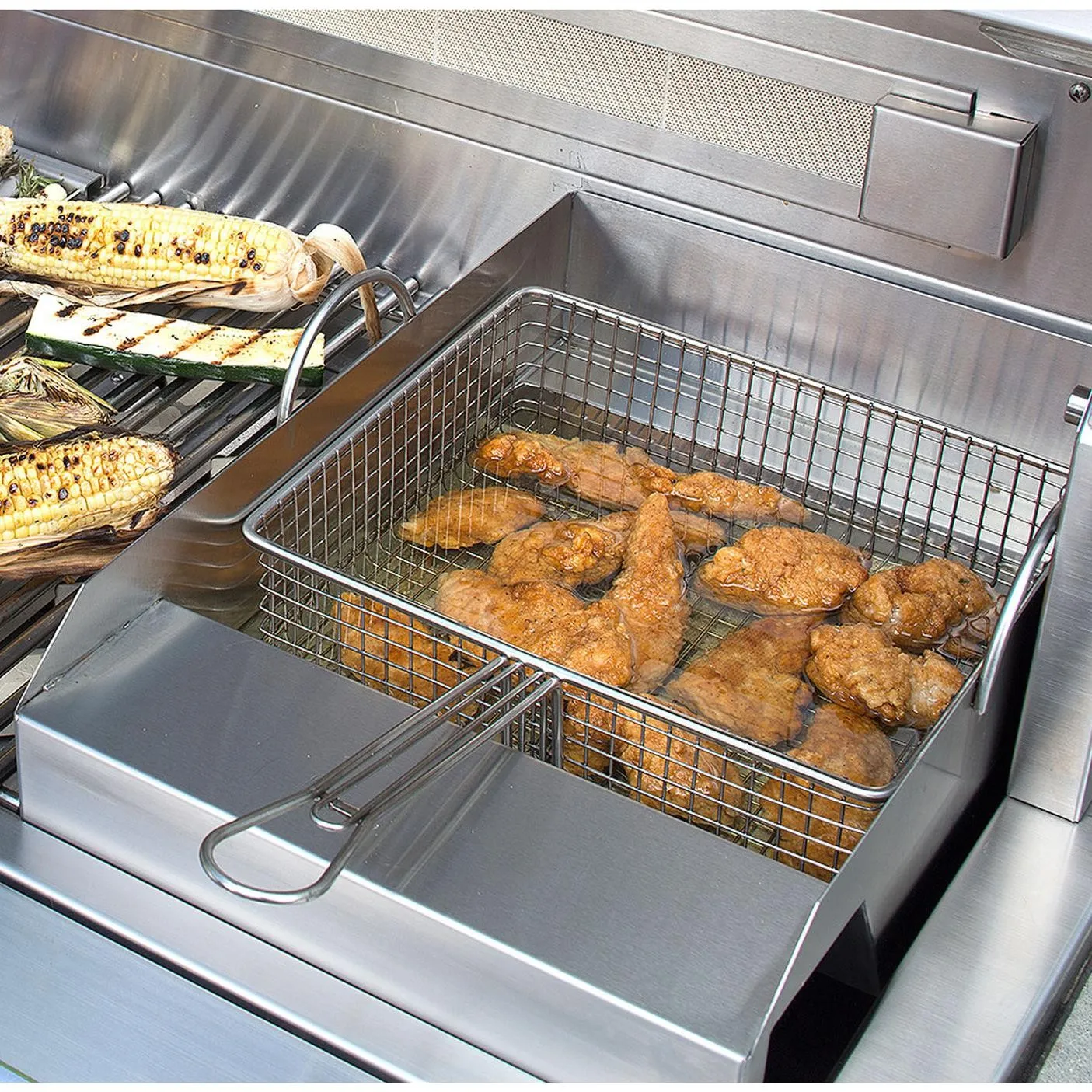 Alfresco: Grill Mounted Steamer/Fryer