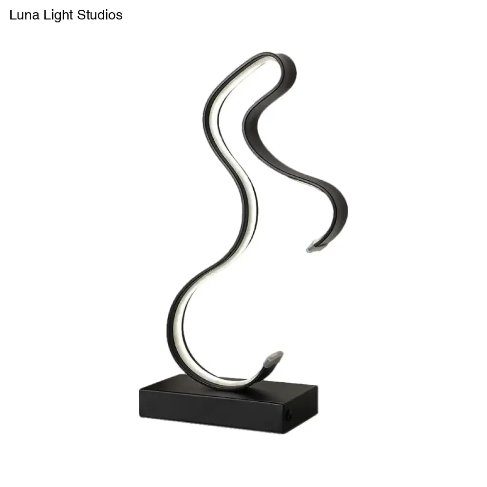 Contemporary LED Horsey Table Lamp in Black/Gold Metal with Stylish Rectangle Pedestal