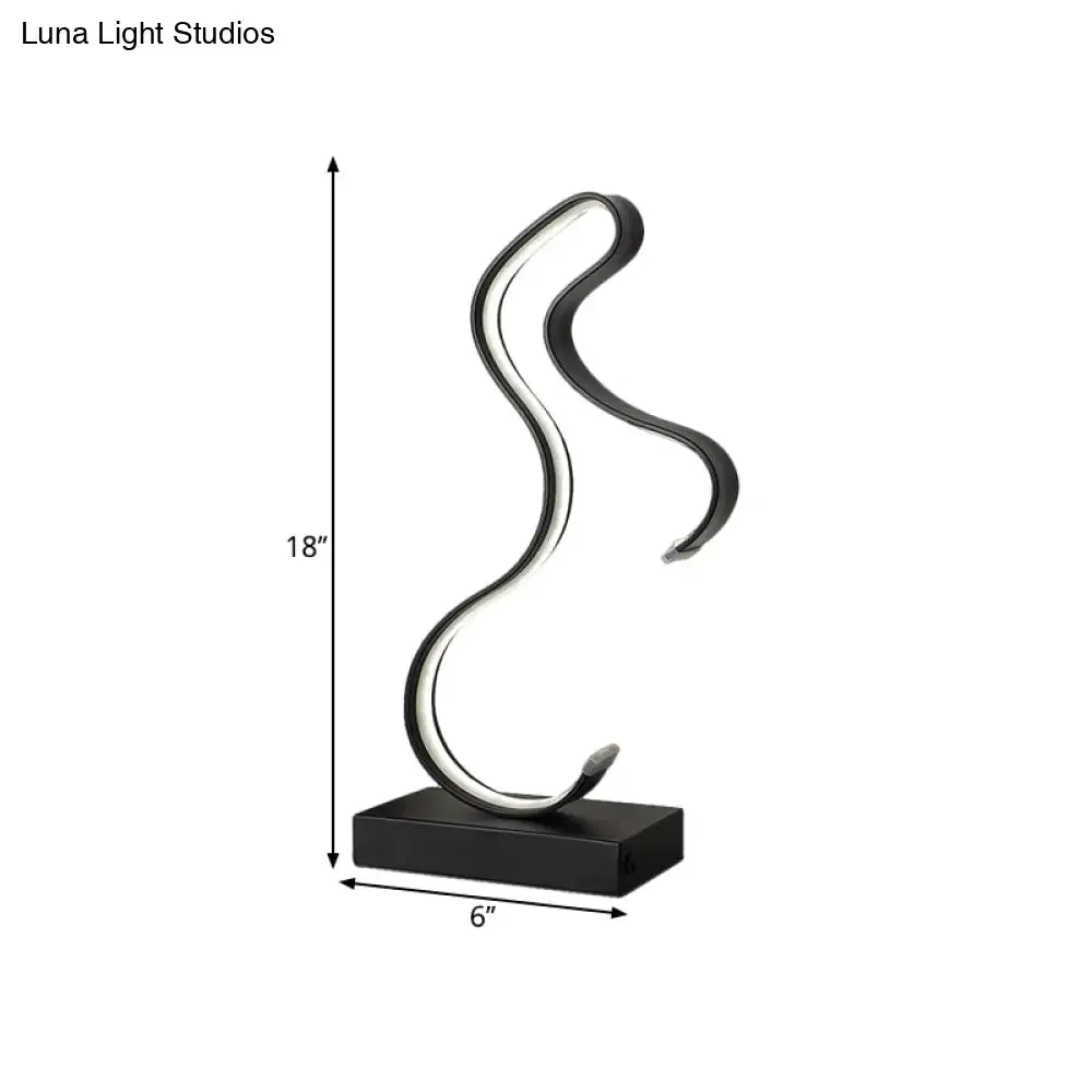 Contemporary LED Horsey Table Lamp in Black/Gold Metal with Stylish Rectangle Pedestal