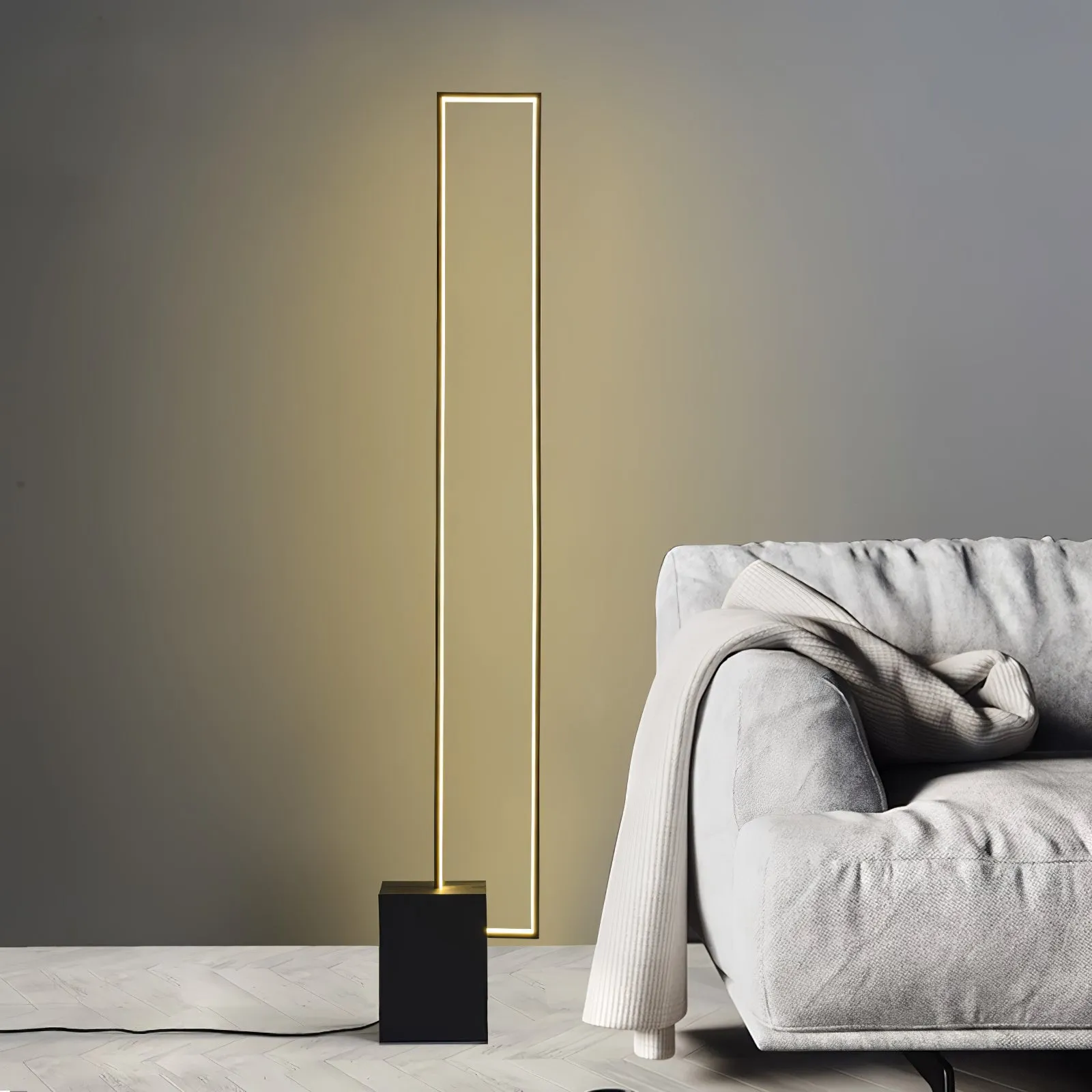 Edge Floor Lamp