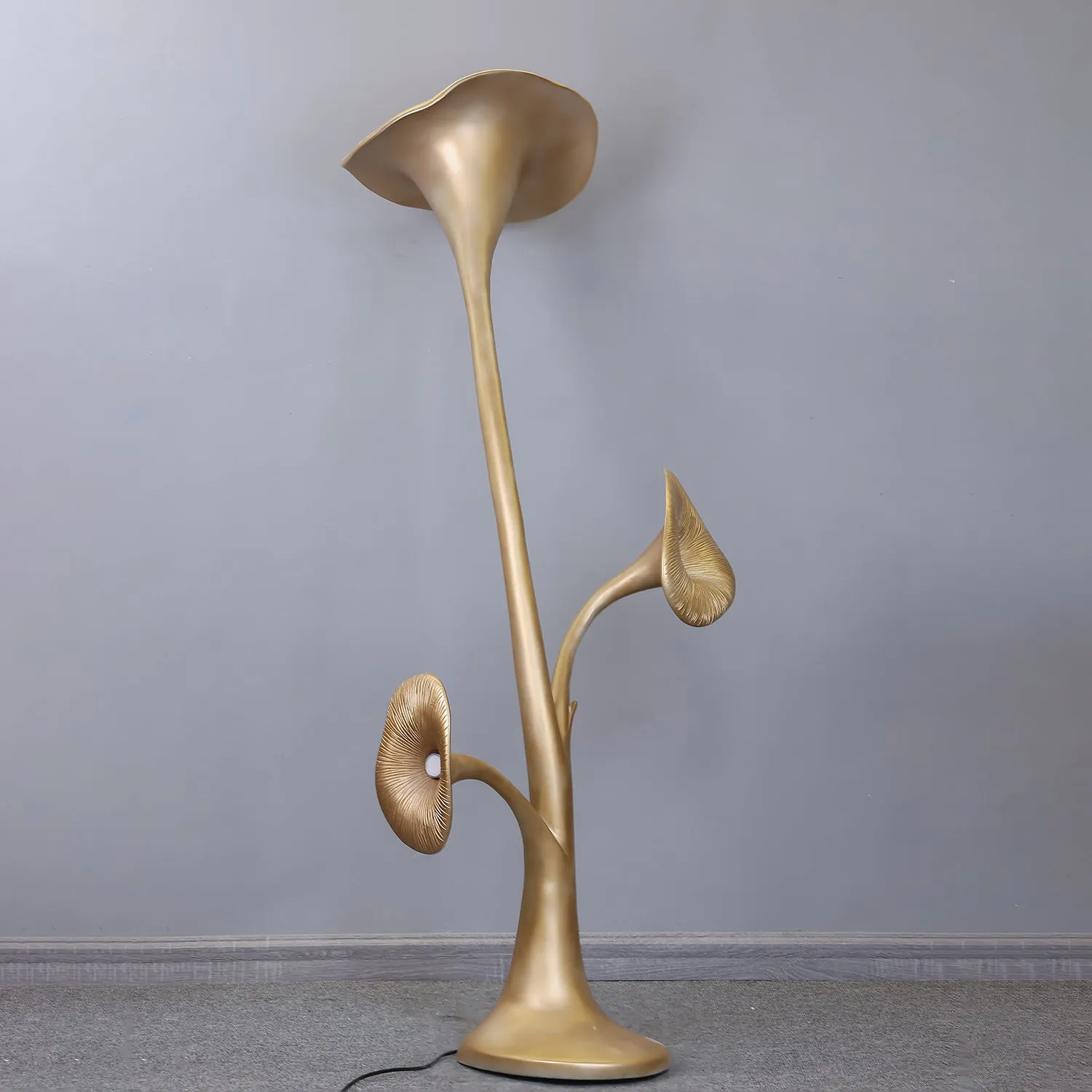 Petunia Sculpture Floor Lamp