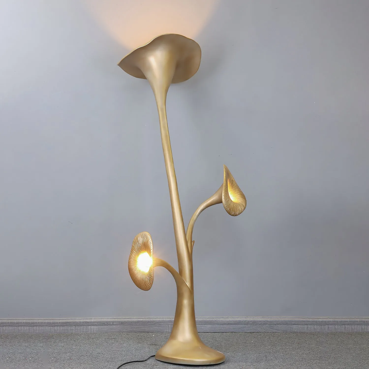 Petunia Sculpture Floor Lamp